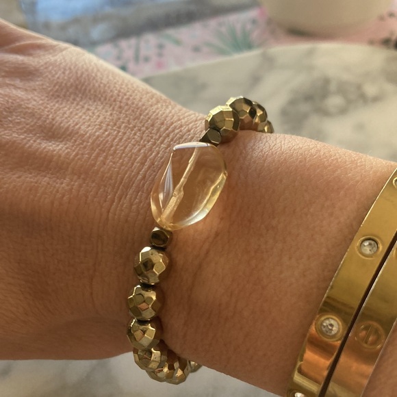 Hemitate and lemon quartz center stone Bracelet - Picture 2 of 3